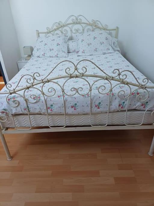 Le 7 Apartment Servian Екстериор снимка